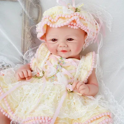 Poupée reborn en silicone, fille de 48 cm – image 2